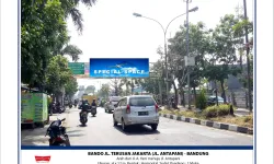 Bando Jl. Terusan Jakarta (Jl. Antapani), Bandung