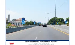 Billboard<br>LED Neonbox Fly Over Pasopati, Bandung