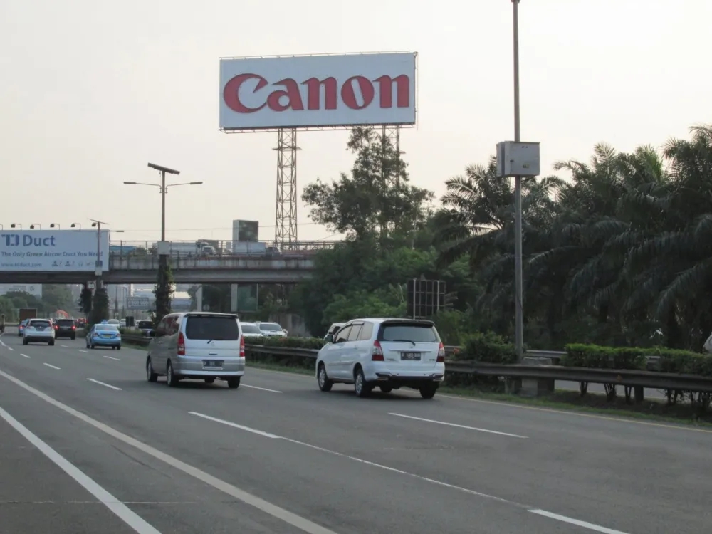 NEON SIGN Produk Canon, Tol Sedyatmo KM 32+000 B (D), Tangerang Canon_siang_arah_dari_Jakarta