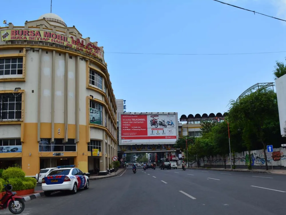 STATIC BILLBOARD Produk CIMB Niaga, JPO Jl. Tunjungan (c), Surabaya Produk_CIMB_Niaga_JPO_Jl_Tunjungan_b_Surabaya