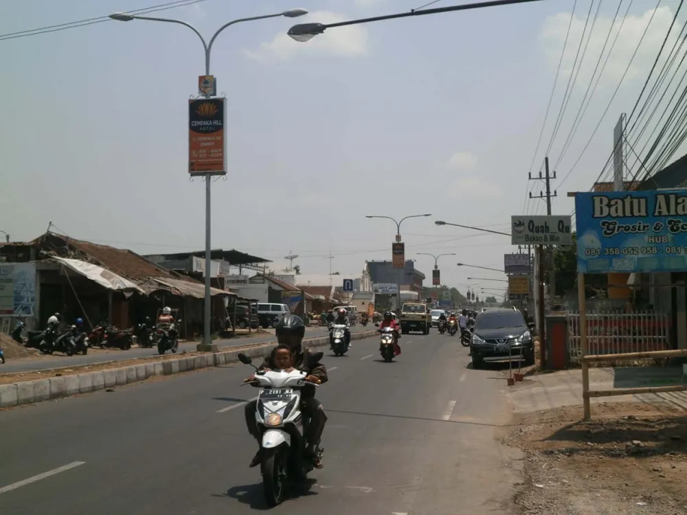 STATIC BILLBOARD Produk Cempaka Hill Hotel, PJU Jl. Hayam Wuruk (A), Jember Produk_Cempaka_Hill_Hotel_PJU_Jl_Hayam_Wuruk_B_Jember