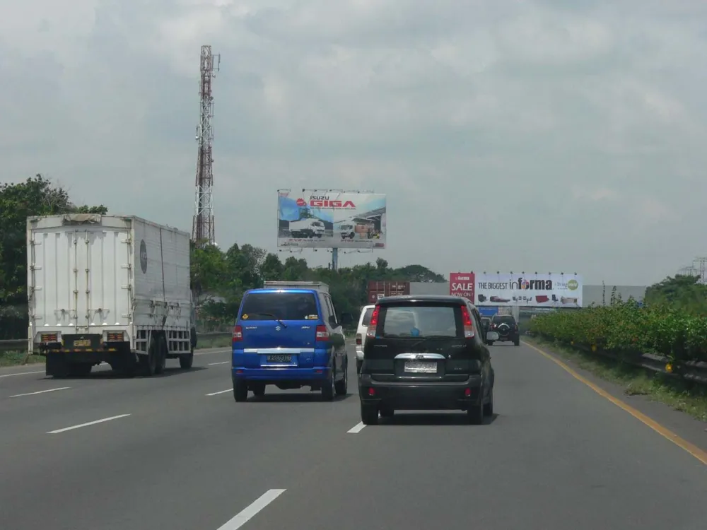 STATIC BILLBOARD Produk Isuzu, Tol Jakarta - Merak STA. 10.400 A, Tangerang Produk_Isuzu_Jl_Tol_Jakarta__Tangerang_KM_10400_Tangerang