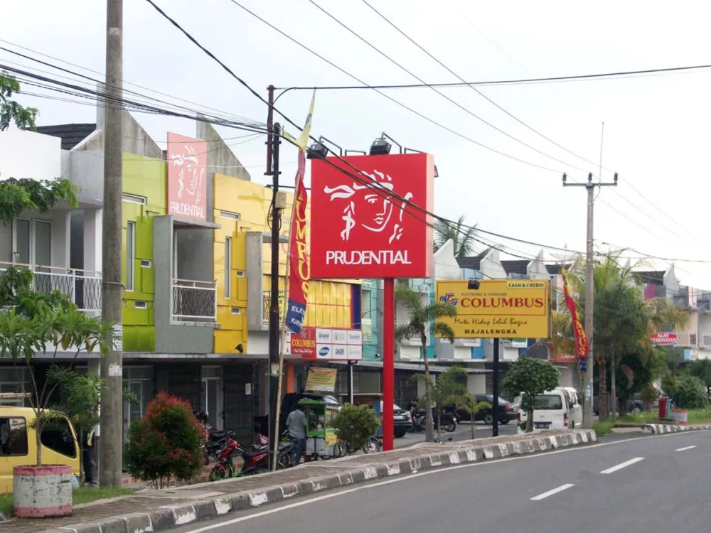 SIGNAGE Produk Prudential, JL. KH. Abdul Halim KM. 2,5 Majalengka Kulon (b), Jawa Barat Produk_Prudential_JL_KH_Abdul_Halim_KM_25_Majalengka_Kulon_b_Jawa_Barat