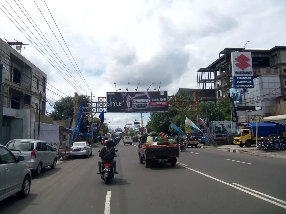 BILLBOARD Product Suzuki, Bando, From Magelang to Sleman Street (North Sided), Yogyakarta Produk_Suzuki_Bando_Jl_Magelang__Sleman_Yogyakarta