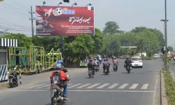 Product Suzuki, Raya Waru Street (Front of Chevrolet Showroom, Sidoarjo - East Java