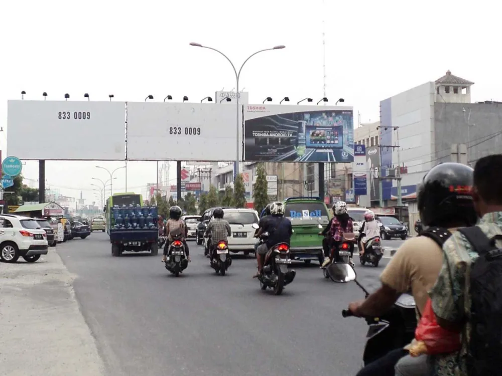 BILLBOARD Product Toshiba, T. Tambusai Street, Pekanbaru Produk_Toshiba_Jl_T_Tambusai__Pekanbaru