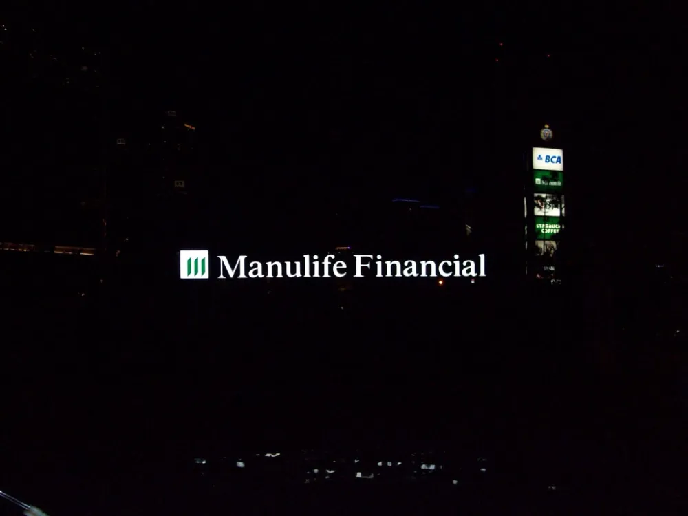 SIGNAGE Produk Manulife, Jl. Sudirman (B), Jakarta Signage_Manulife_Jl_Sudirman_Jkt_Malam1