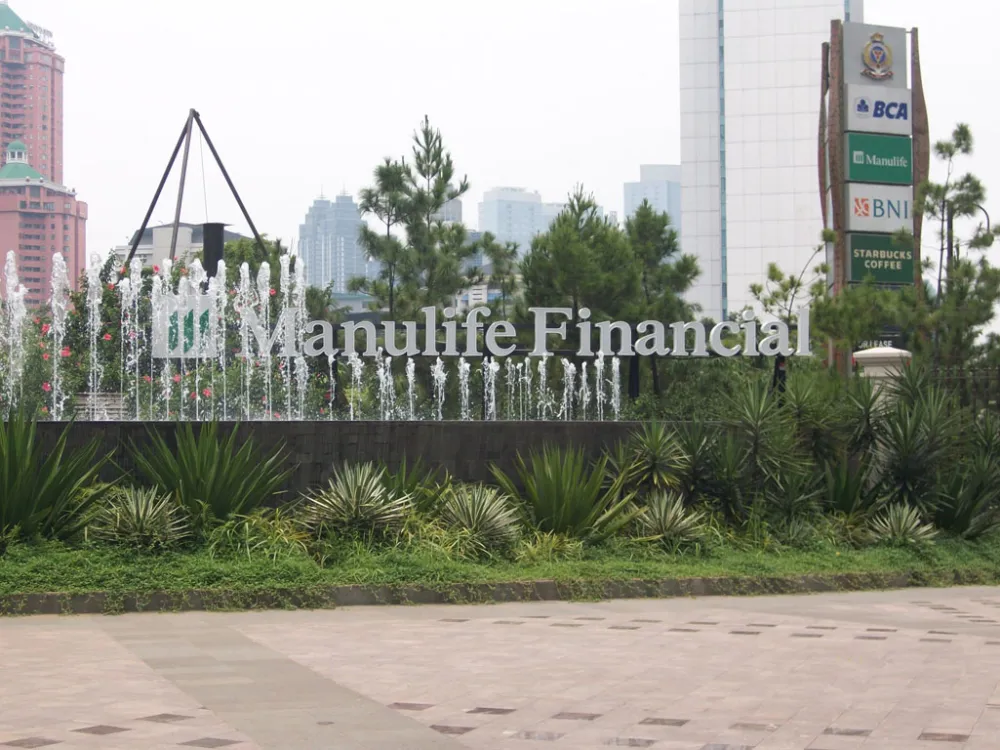 SIGNAGE Produk Manulife, Jl. Sudirman (D), Jakarta Signage_Manulife_Jl_Sudirman_Jkt_Siang_1