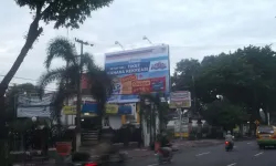 Lok Billboard Indomaret Jl. A. Yani (Depan Alun-Alun), Sidoarjo, Surabaya (A)