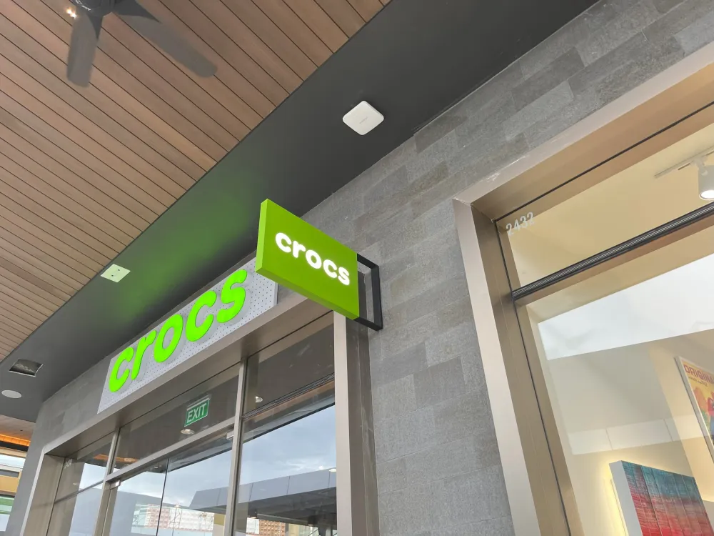 SIGNAGE Crocs 3 ~dl/2026/2/19/img_4707