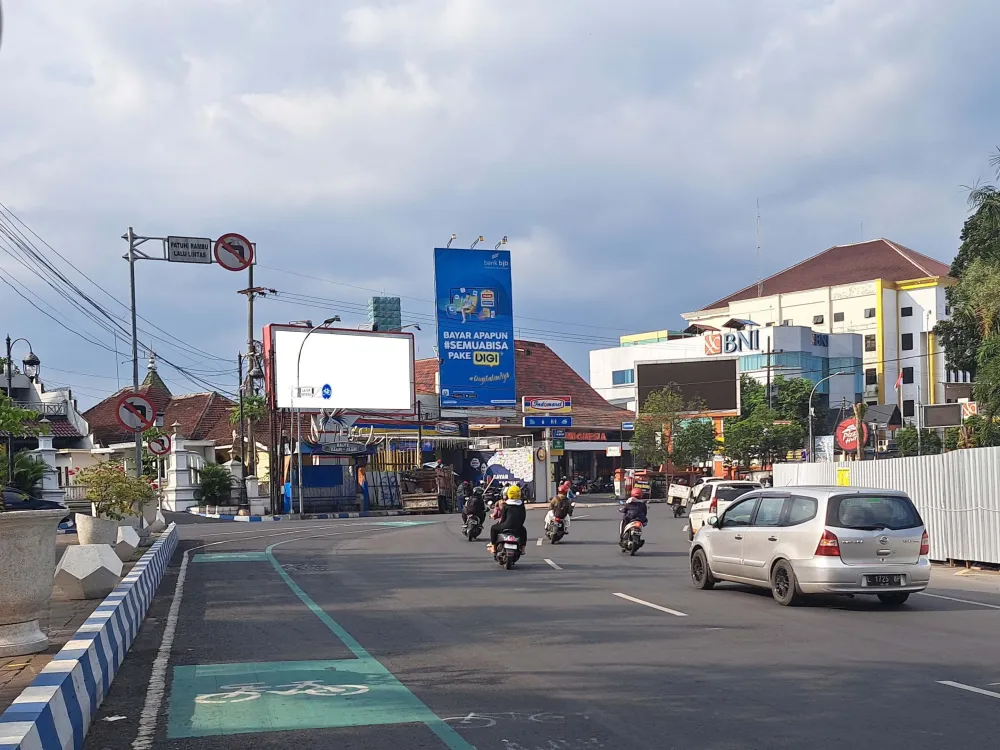 STATIC BILLBOARD Jember 6 ~dl/2026/2/19/jauh_siang