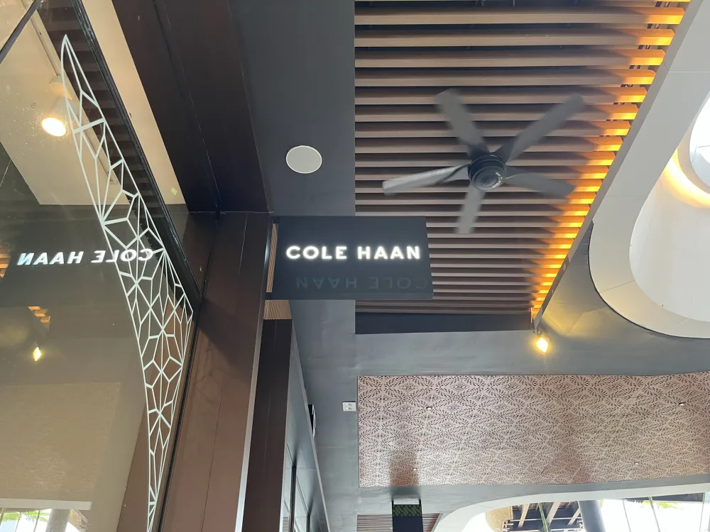 SIGNAGE Cole Haan 3 ~dl/2026/2/23/img_4452
