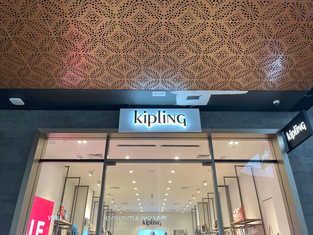SIGNAGE Kipling 1 ~dl/2026/2/23/img_4642