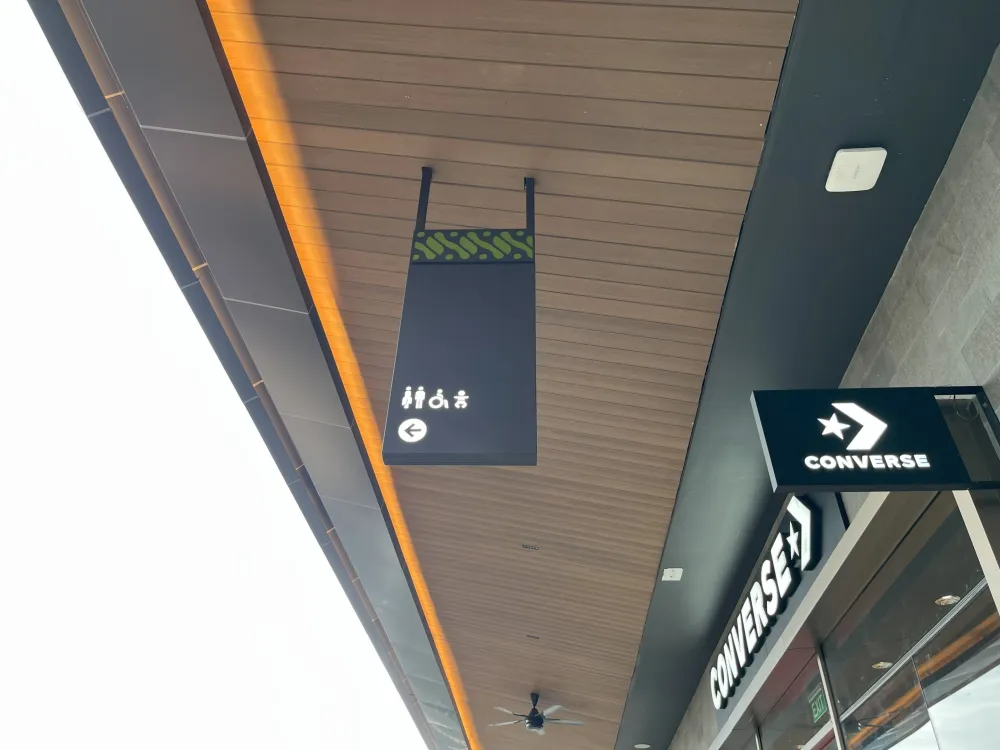 SIGNAGE Converse 4 ~dl/2026/2/23/img_4716