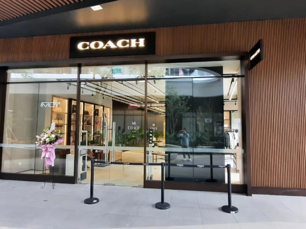 SIGNAGE Coach 1 ~dl/2026/2/23/whatsapp_image_2025_03_27_at_09_00_39