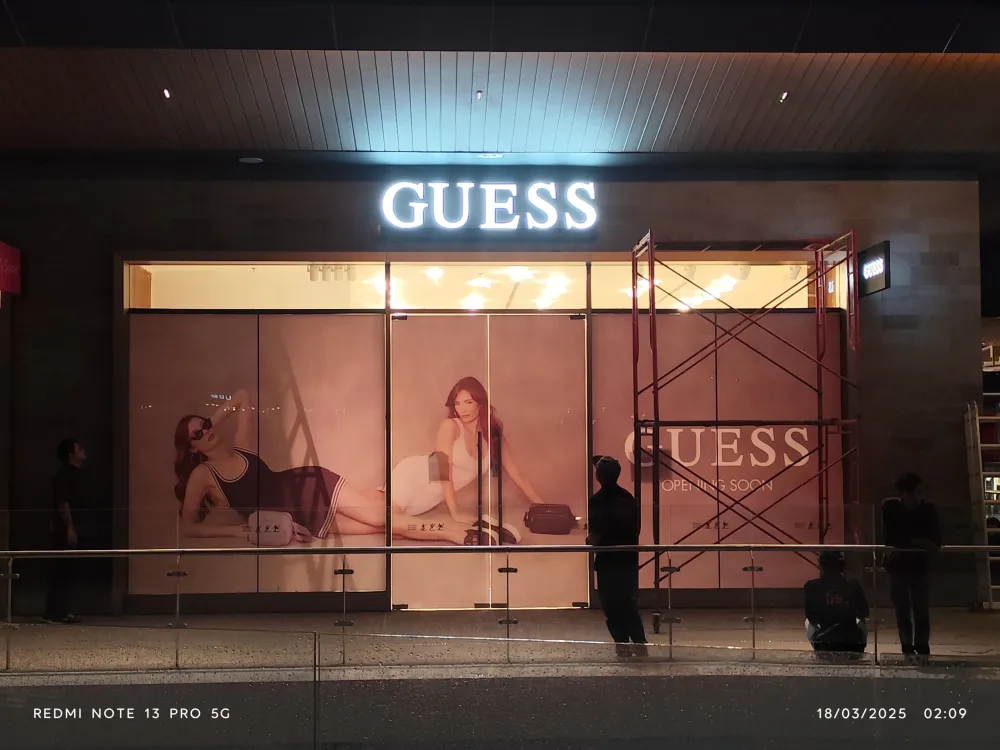 SIGNAGE Guess 3 ~dl/2026/2/23/whatsapp_image_2025_04_07_at_14_13_51