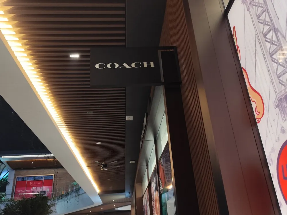SIGNAGE Coach 8 ~dl/2026/2/23/whatsapp_image_2025_04_08_at_20_11_48