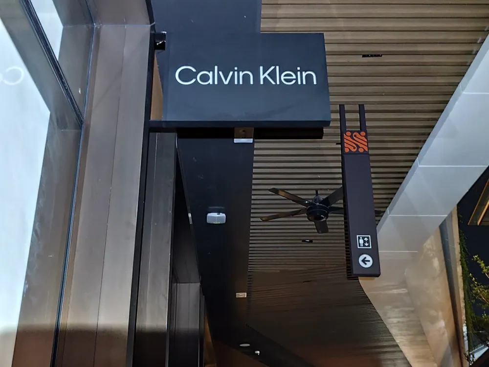 SIGNAGE Calvin Clein 2 ~dl/2026/2/23/whatsapp_image_2025_06_16_at_05_39_53_3