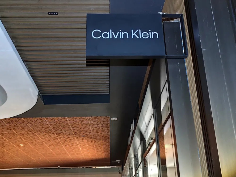 SIGNAGE Calvin Clein 3 ~dl/2026/2/23/whatsapp_image_2025_06_16_at_05_39_54_1