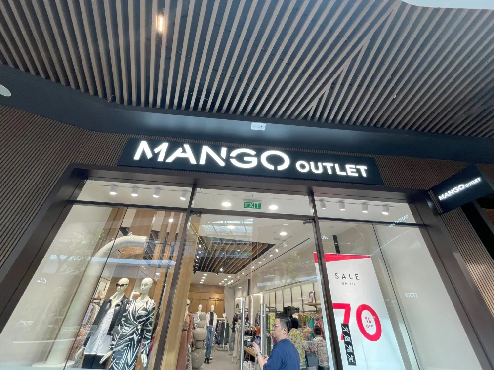 SIGNAGE Mango Outlet 1 ~dl/2026/2/24/img_4751